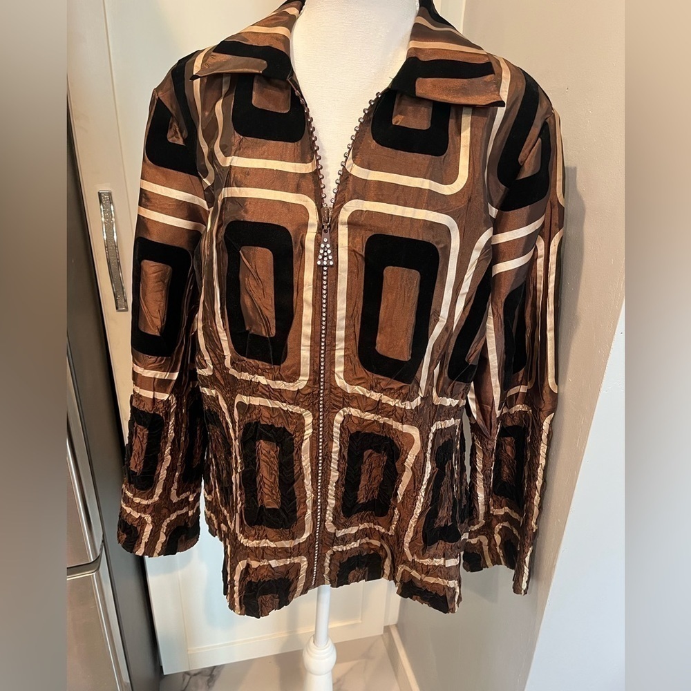 JERRY T Brown crinkle vintage jacket. With rhinestone zipper. Size large
